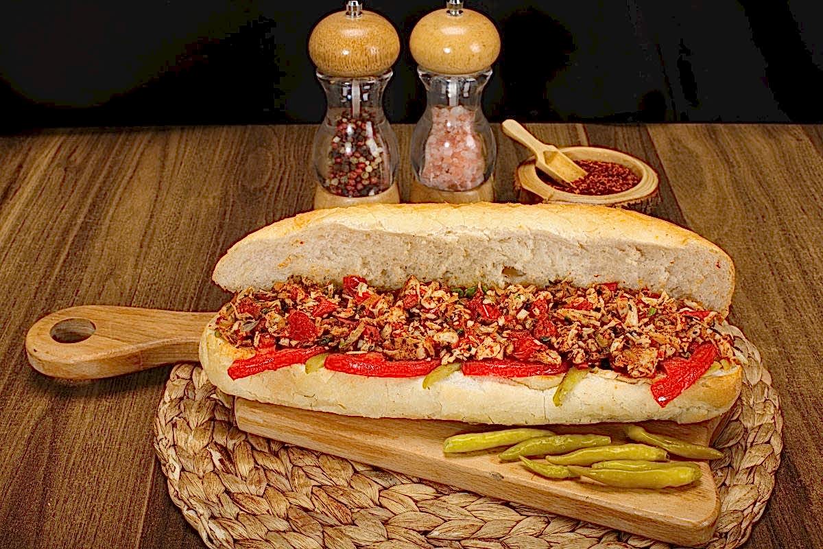 Ekmek Arası Tavuk Tantuni