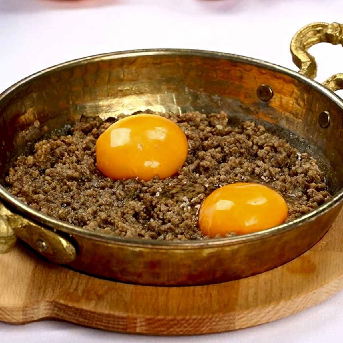 Kıymalı Yumurta