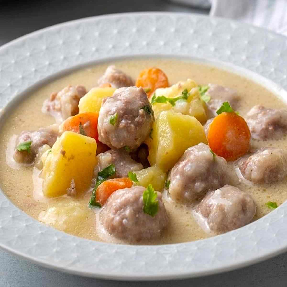 Terbiyeli Köfte